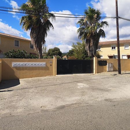 Villa Les Pieds Dans L'Eau Le Pont du Travo Exterior foto